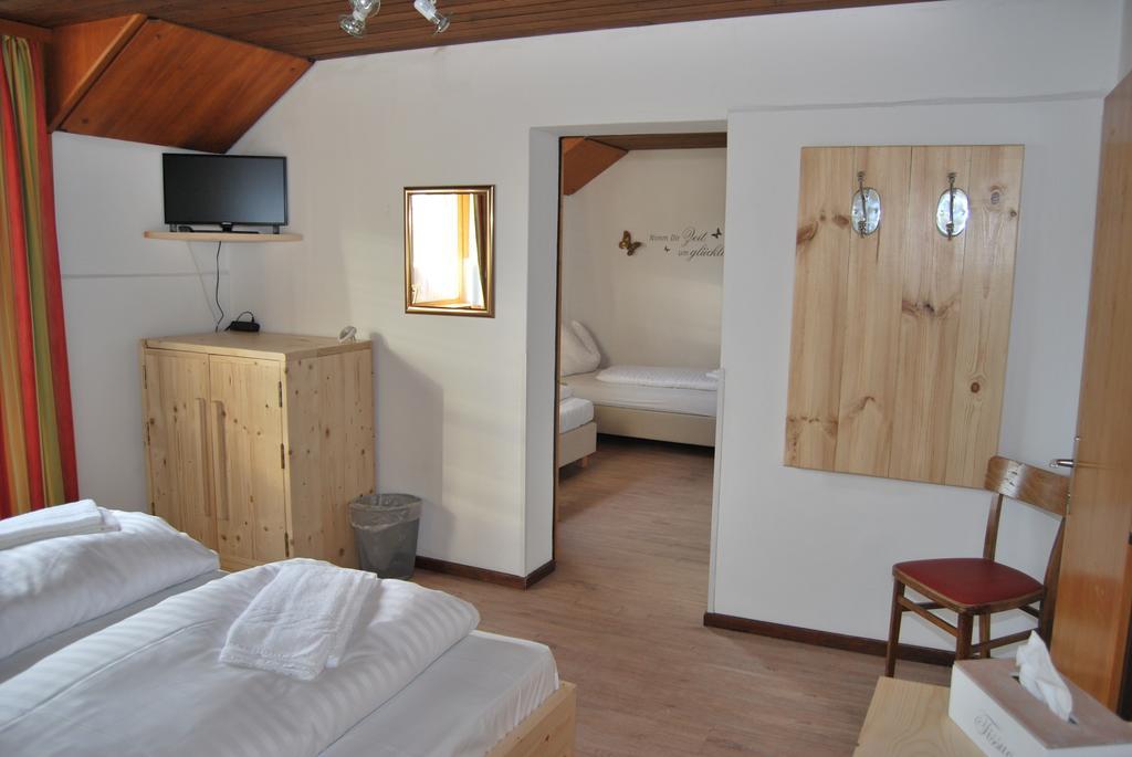 Gaestehaus Pernull Hermagor-Pressegger See Rom bilde