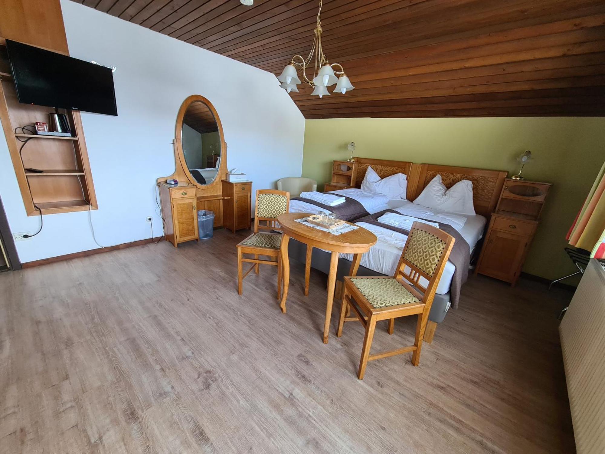 Gaestehaus Pernull Hermagor-Pressegger See Rom bilde